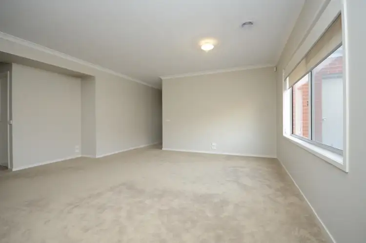 Fifth view of Homely house listing, 8 Lowe Court, Eastwood VIC 3875