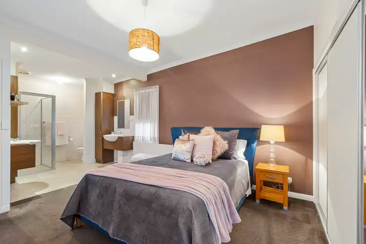 Fifth view of Homely house listing, 1 Evergreen Court, Taylors Hill VIC 3037