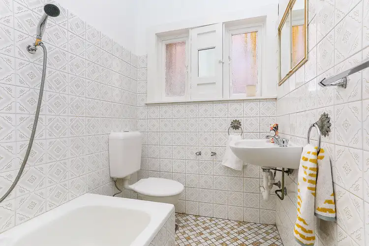 Third view of Homely apartment listing, 6/157 Glenayr Avenue, Bondi Beach NSW 2026