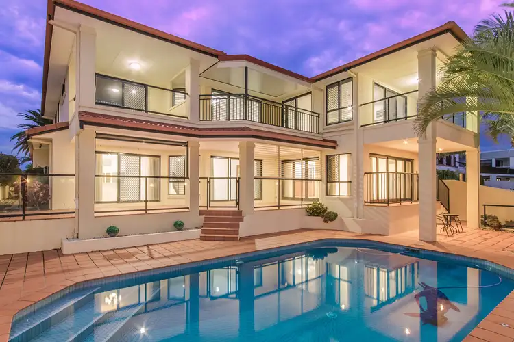 11 Bollard Circuit, Clear Island Waters QLD 4226