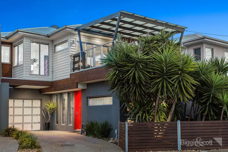 18 Moresby Street, South Kingsville VIC 3015