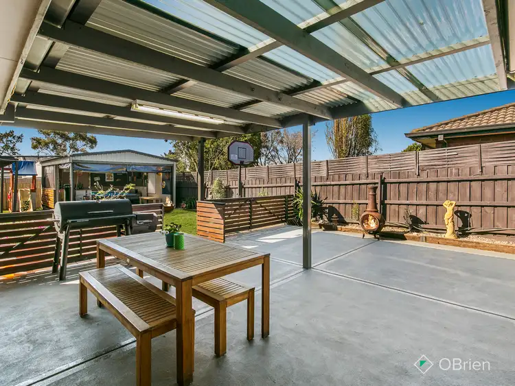 11 Pardalote Avenue, Carrum Downs VIC 3201