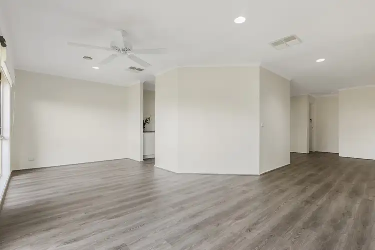 Fifth view of Homely house listing, 8 Peters Close, Bacchus Marsh VIC 3340