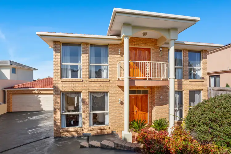 19B Arlington Drive, Glen Waverley VIC 3150