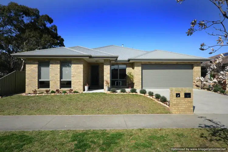 2 The Grange, Paynesville VIC 3880