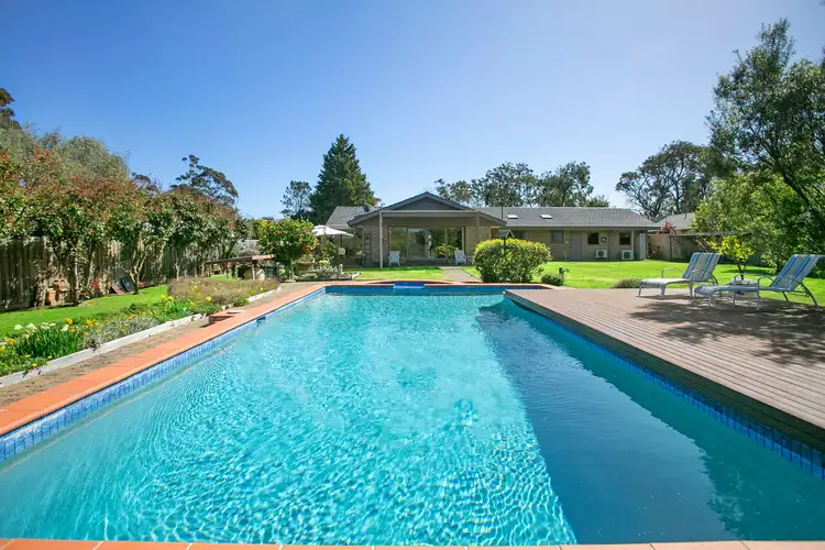 90 Winona Road, Mount Eliza VIC 3930