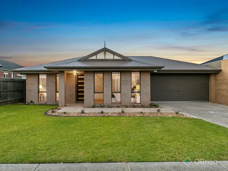 51 Sandalwood Drive, Pakenham VIC 3810