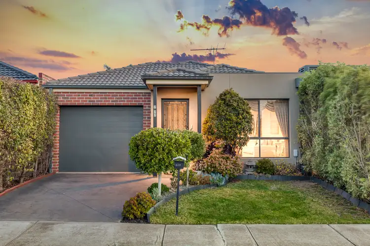 2/77 Allenby Road, Hillside VIC 3037