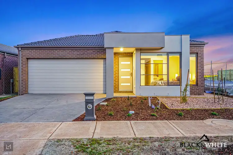 16 Blazon Drive, Tarneit VIC 3029