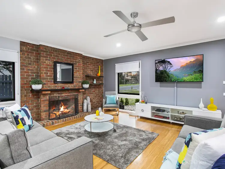 Second view of Homely house listing, 2 Highrise Court, Narre Warren VIC 3805
