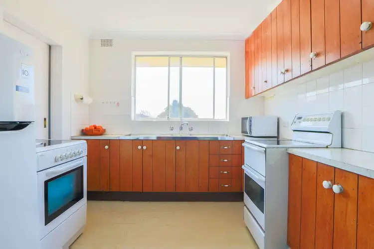 Fifth view of Homely apartment listing, 16/52 Pacific Parade, Dee Why NSW 2099