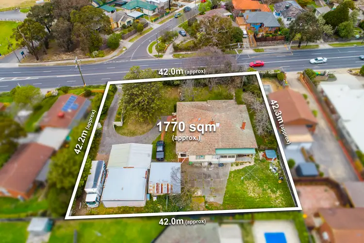 270 Grimshaw Street, Watsonia North VIC 3087
