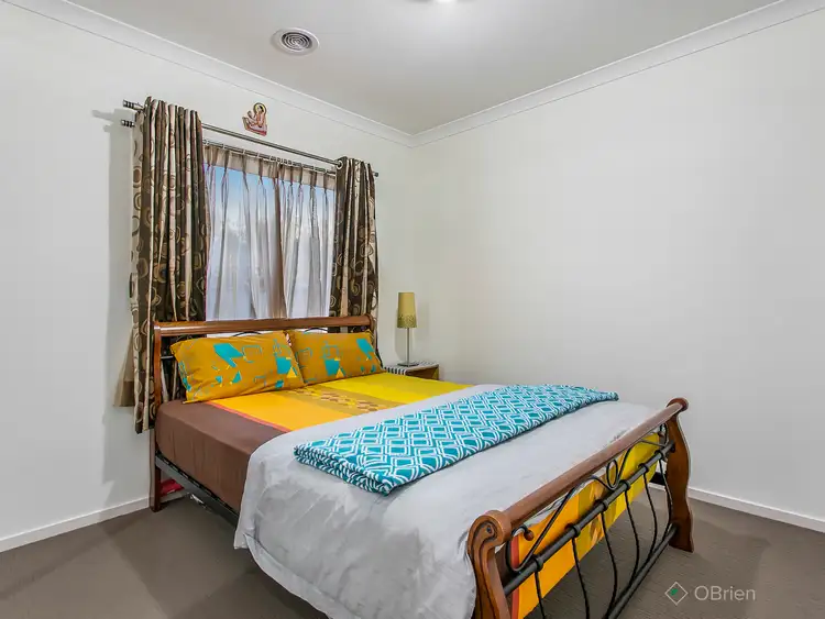 Fifth view of Homely house listing, 4 Dellinea Street, Cranbourne North VIC 3977