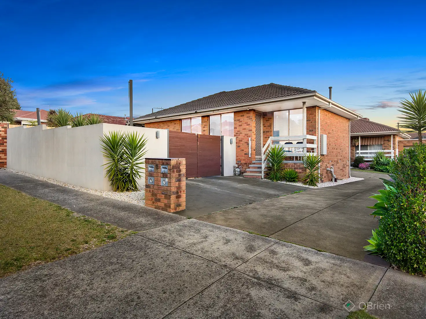 Main view of Homely unit listing, 1/3 Arthur Phillip Drive, Endeavour Hills VIC 3802