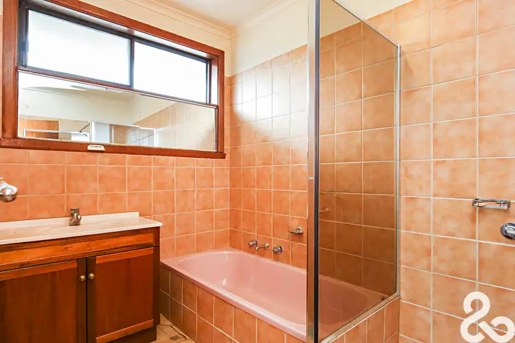 Sixth view of Homely house listing, 2 Lockton Avenue, Reservoir VIC 3073