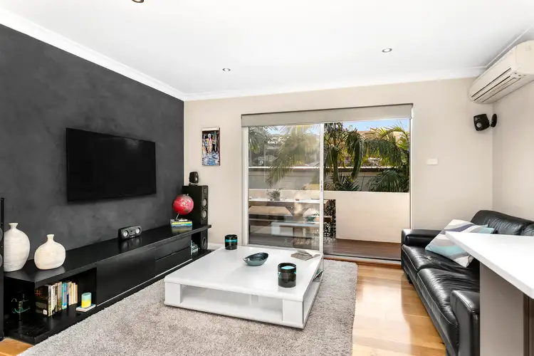 8/109 Wyuna Avenue, Freshwater NSW 2096