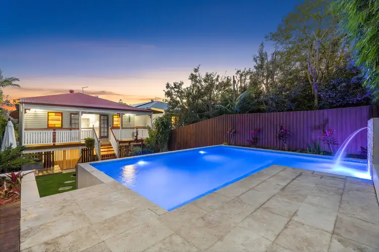 21 Raeburn Street, Manly QLD 4179