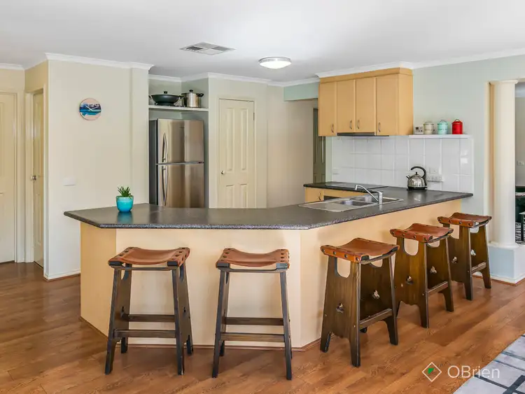 Third view of Homely house listing, 8 Mulga Place, Carrum Downs VIC 3201