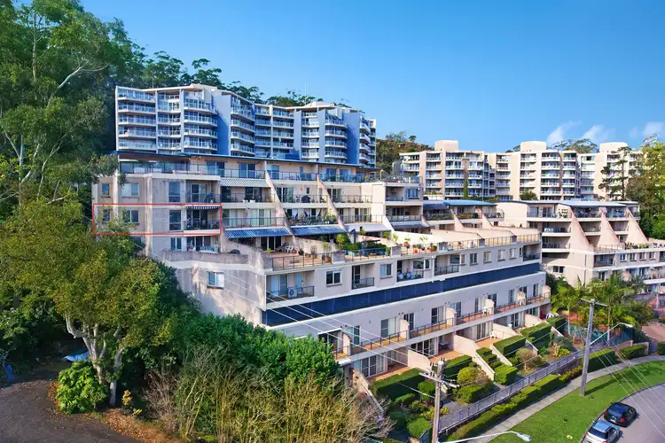 18/92 John Whiteway Drive, Gosford NSW 2250