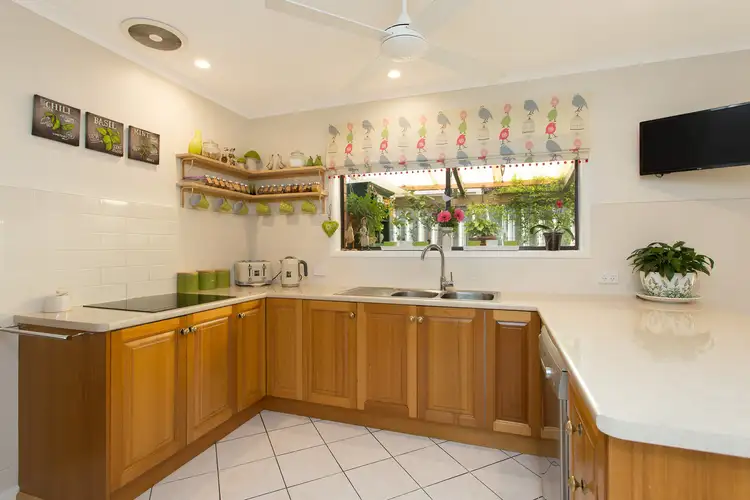 15 Montanus Drive, Bellbowrie QLD 4070