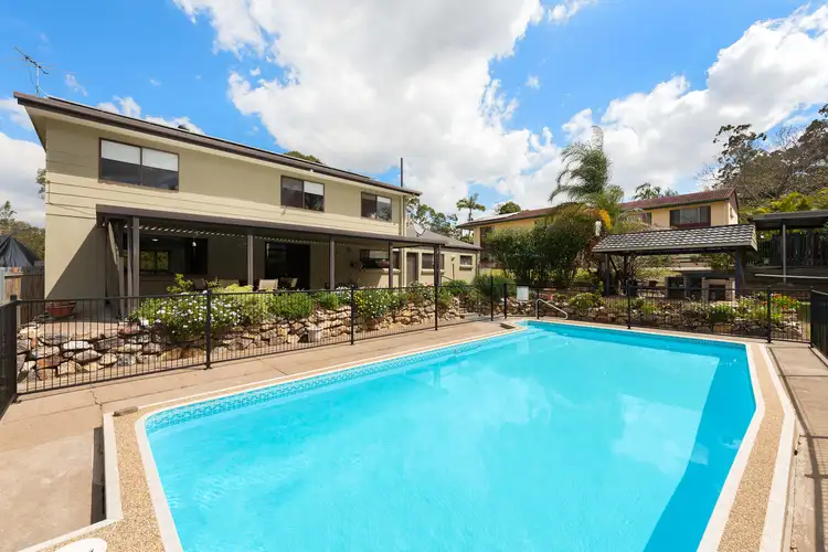 7 Pandian Crescent, Bellbowrie QLD 4070