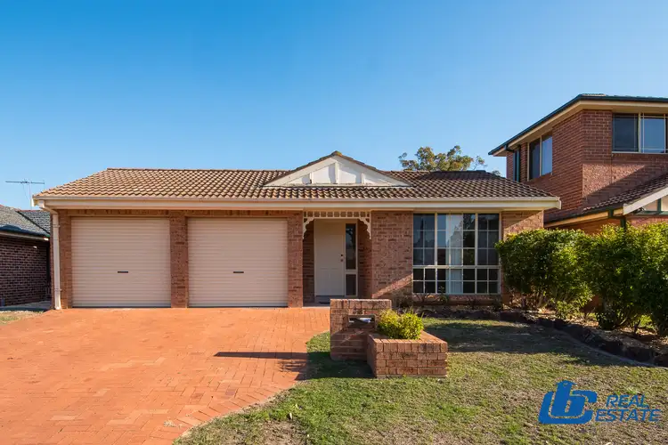 8 Kew Gardens Court, Wattle Grove NSW 2173