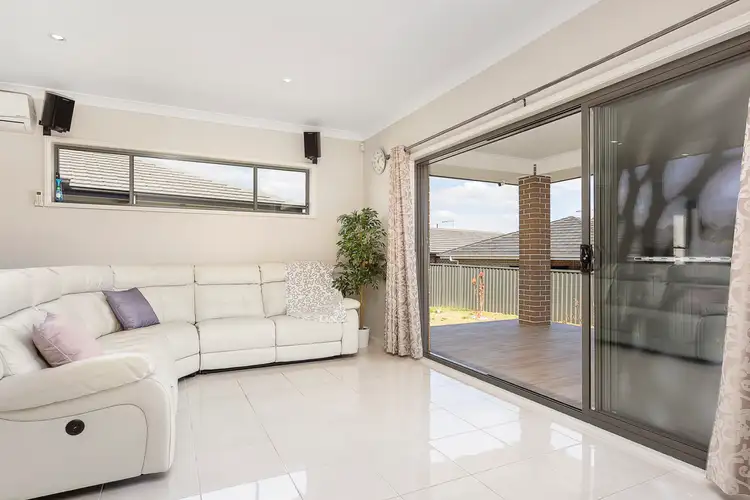 19 Herford Street, Ropes Crossing NSW 2760