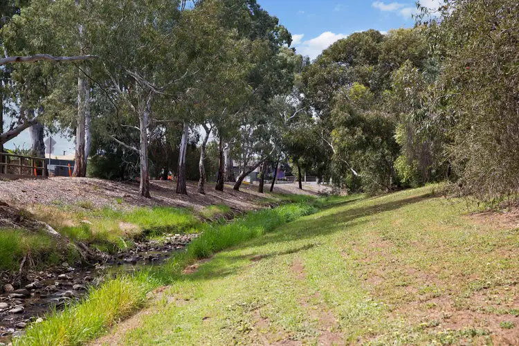 Fifth view of Homely house listing, 1E Amadio Crescent, Campbelltown SA 5074