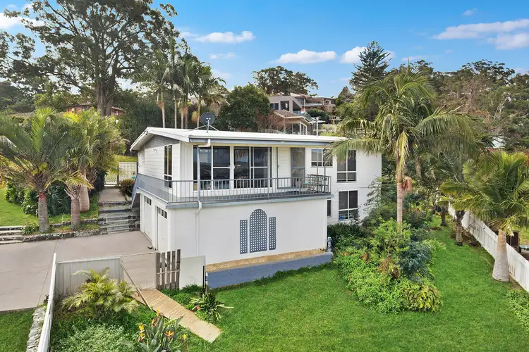 1 Bay View Avenue, East Gosford NSW 2250