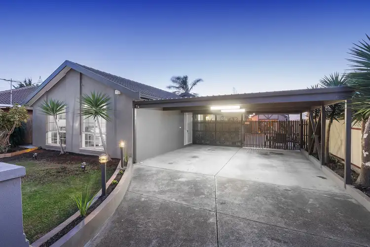 15 Carawah Retreat, St Albans VIC 3021