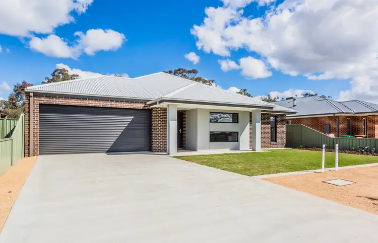14 Mayflower Circuit, Moama NSW 2731