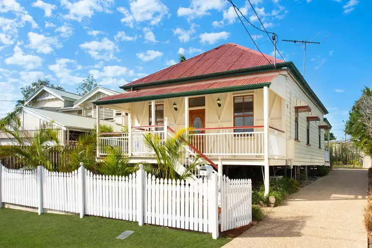 6 Susan Street, Greenslopes QLD 4120