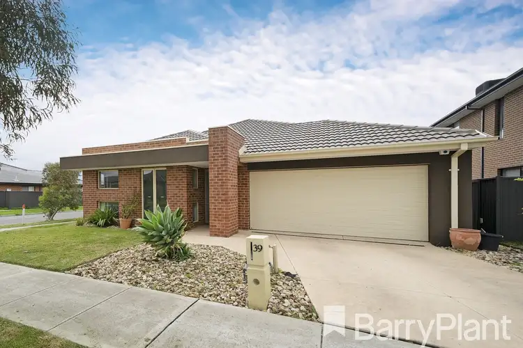 39 Artfield Street, Cranbourne East VIC 3977