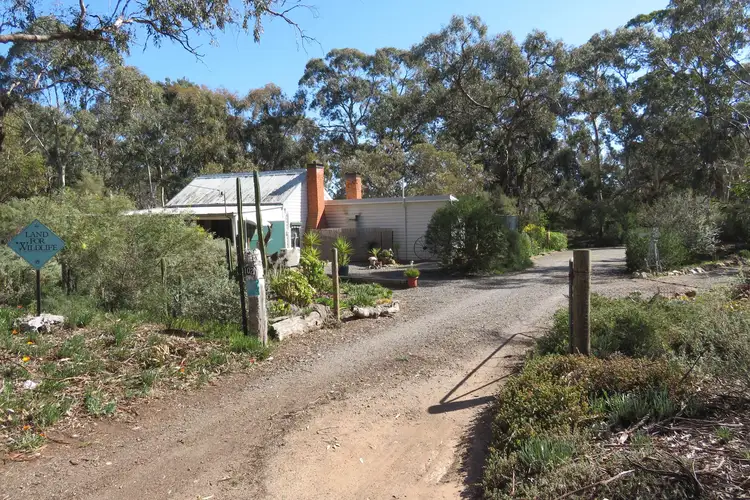102 Nine Mile Road, Wedderburn VIC 3518