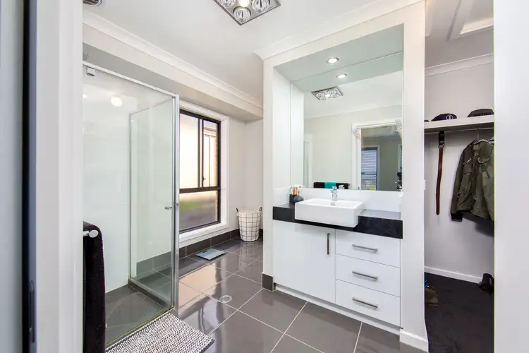 Sixth view of Homely house listing, 41 Lawson Circuit, Lavington NSW 2641