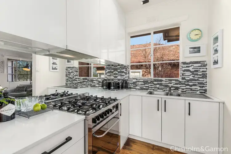 Fifth view of Homely apartment listing, 3/2 Southey Street, Elwood VIC 3184