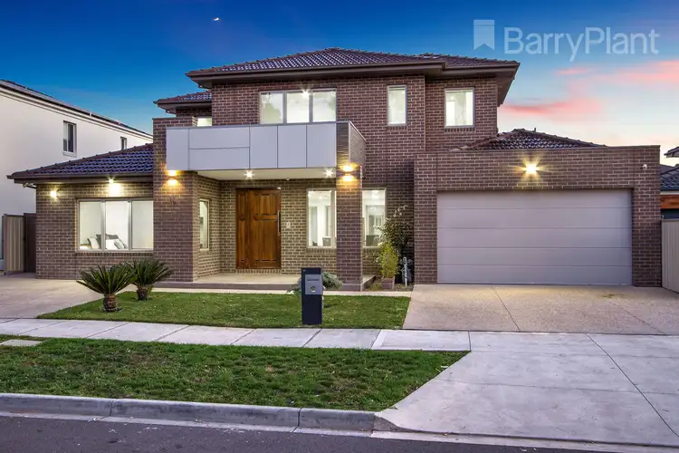 18 Woodburn Avenue, Cairnlea VIC 3023