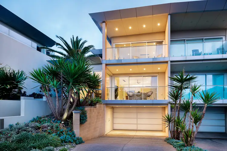 2A Burns Street, Glenelg North SA 5045