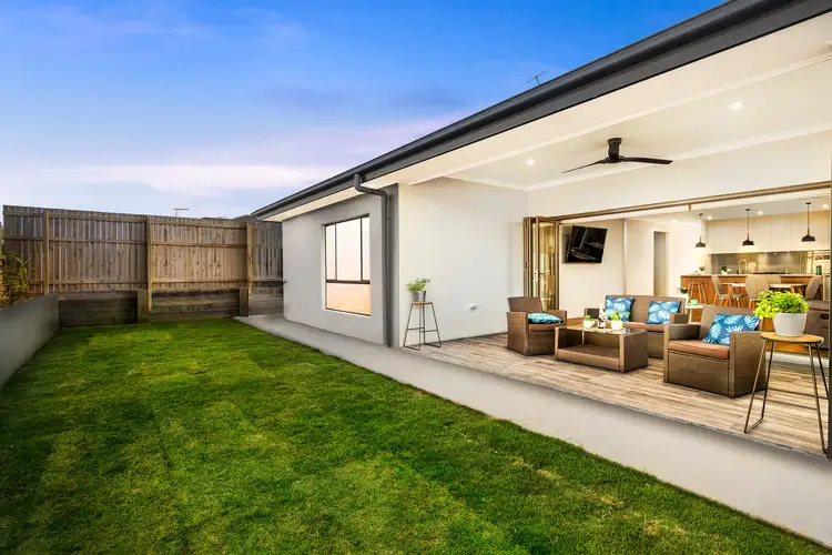 6 Derwent Close, Holmview QLD 4207