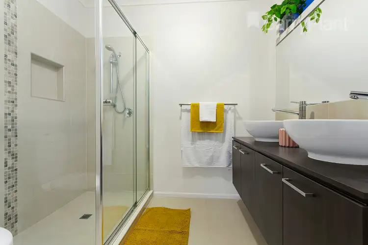 Fifth view of Homely house listing, 29 Oakgrove Drive, Craigieburn VIC 3064