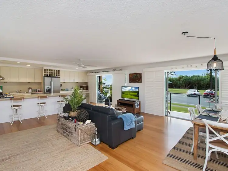 1/20 Pacific Parade, Bilinga QLD 4225