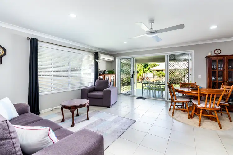7 Wallace Close