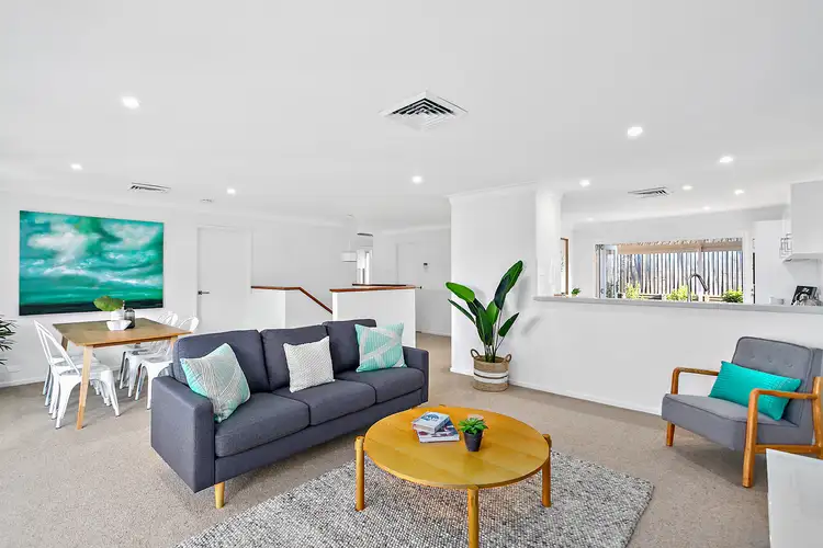 24 Agapantha Terrace, Woonona NSW 2517