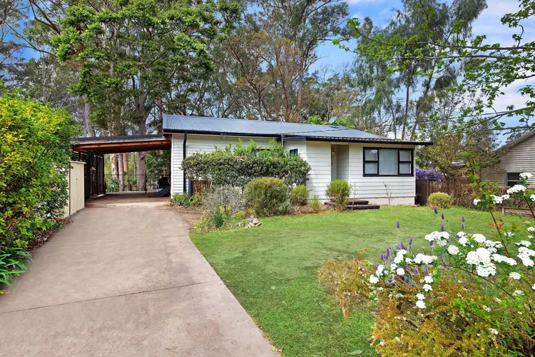 4 Lynnette Crescent, East Gosford NSW 2250