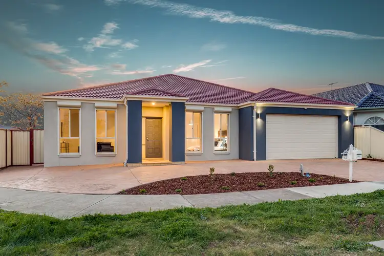 52 Jacaranda Drive, Taylors Hill VIC 3037