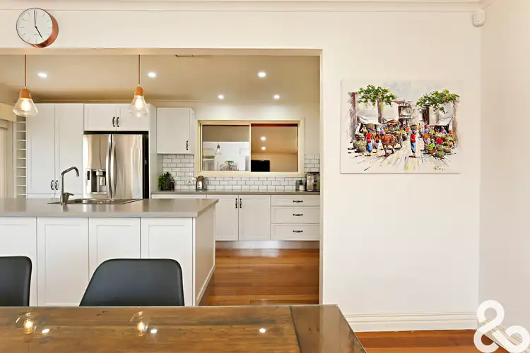 Fifth view of Homely house listing, 9 Willard Court, Lalor VIC 3075
