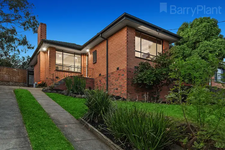15 Busst Drive, Watsonia North VIC 3087