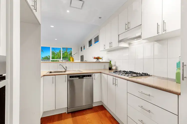 Third view of Homely house listing, 8 Hill View Court, Bundoora VIC 3083