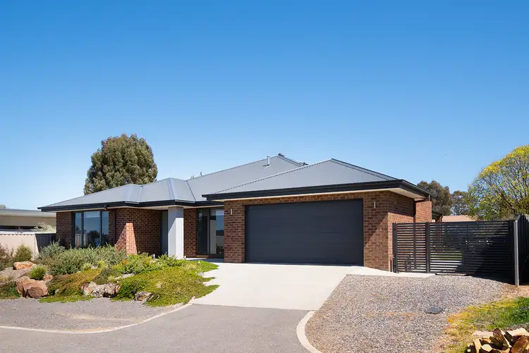 Second view of Homely house listing, 2/88 Brown Street, Castlemaine VIC 3450