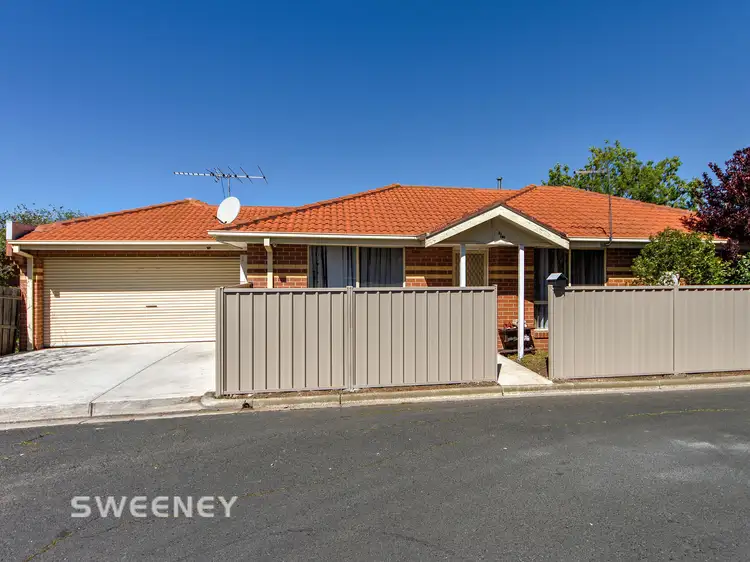 Main view of Homely unit listing, 2/80 Leslie Street, St Albans VIC 3021